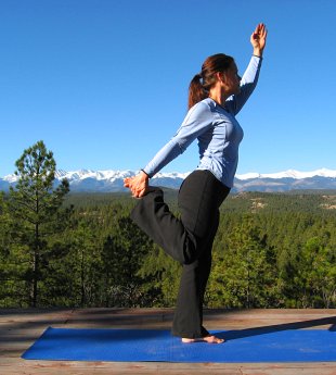 Dancer+pose+yoga